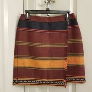 Ann Taylor LOFT Tribal Mini Skirt Size 4